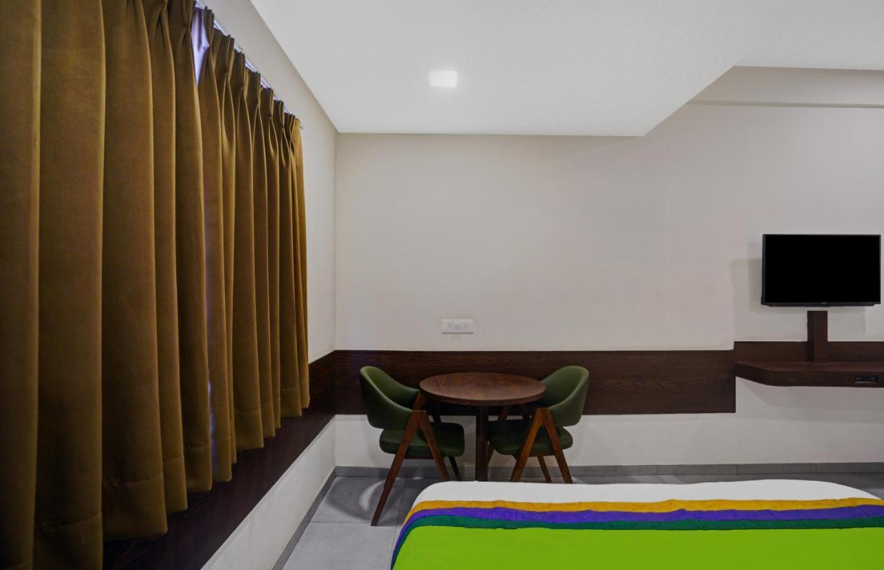 Greenotel Rooms Hazira, 수라트 외부 사진