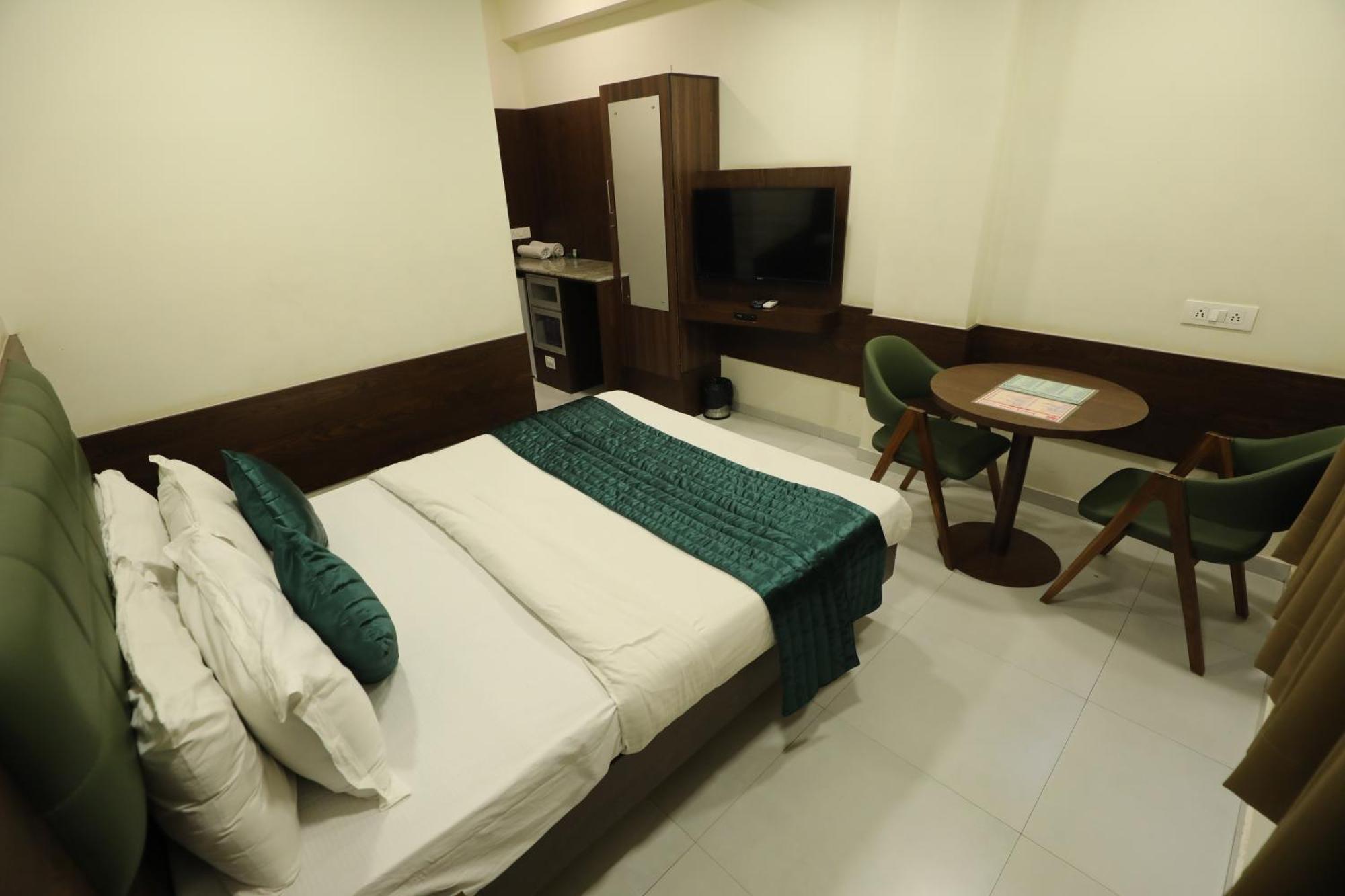 Greenotel Rooms Hazira, 수라트 외부 사진