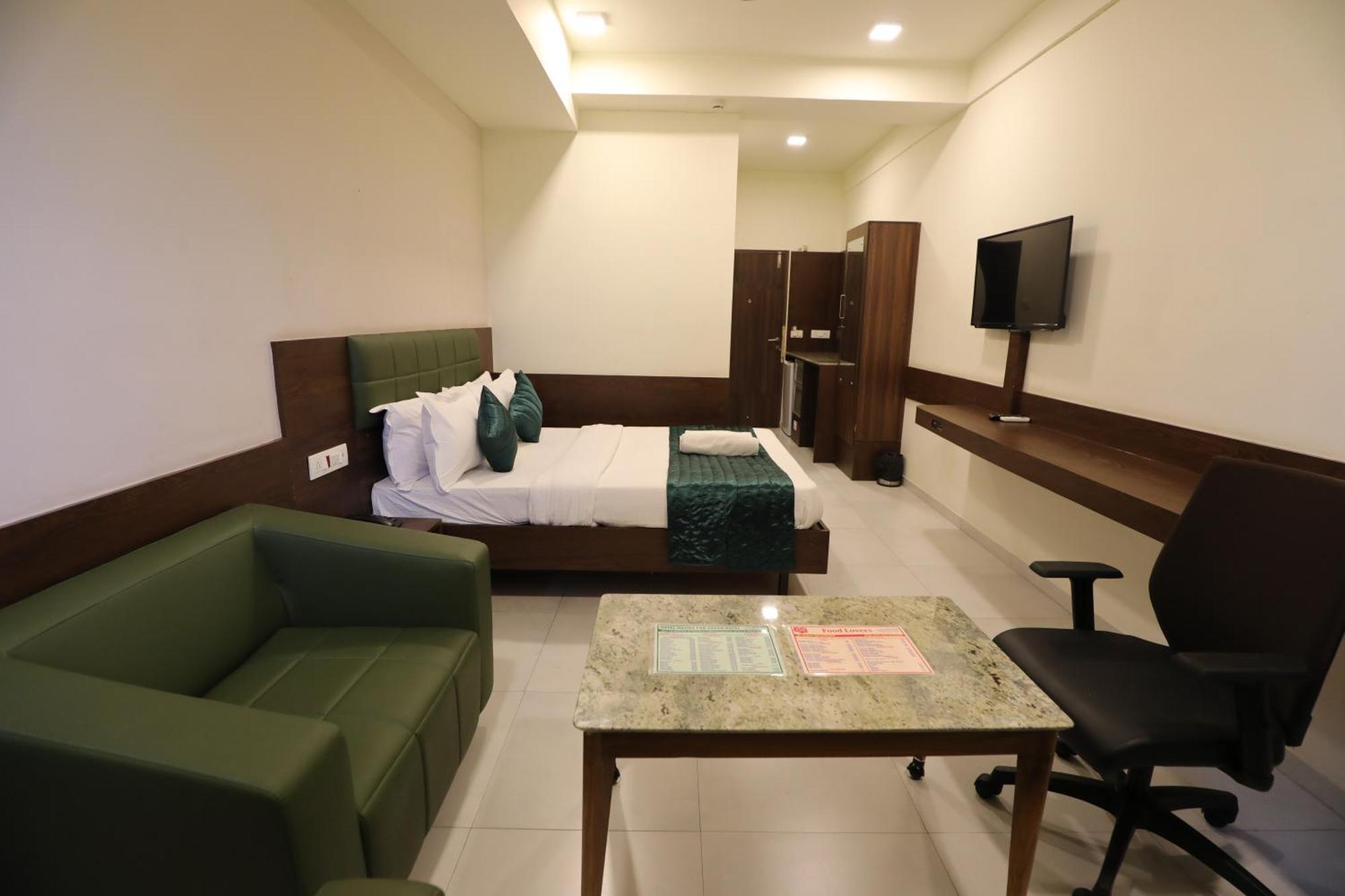 Greenotel Rooms Hazira, 수라트 외부 사진