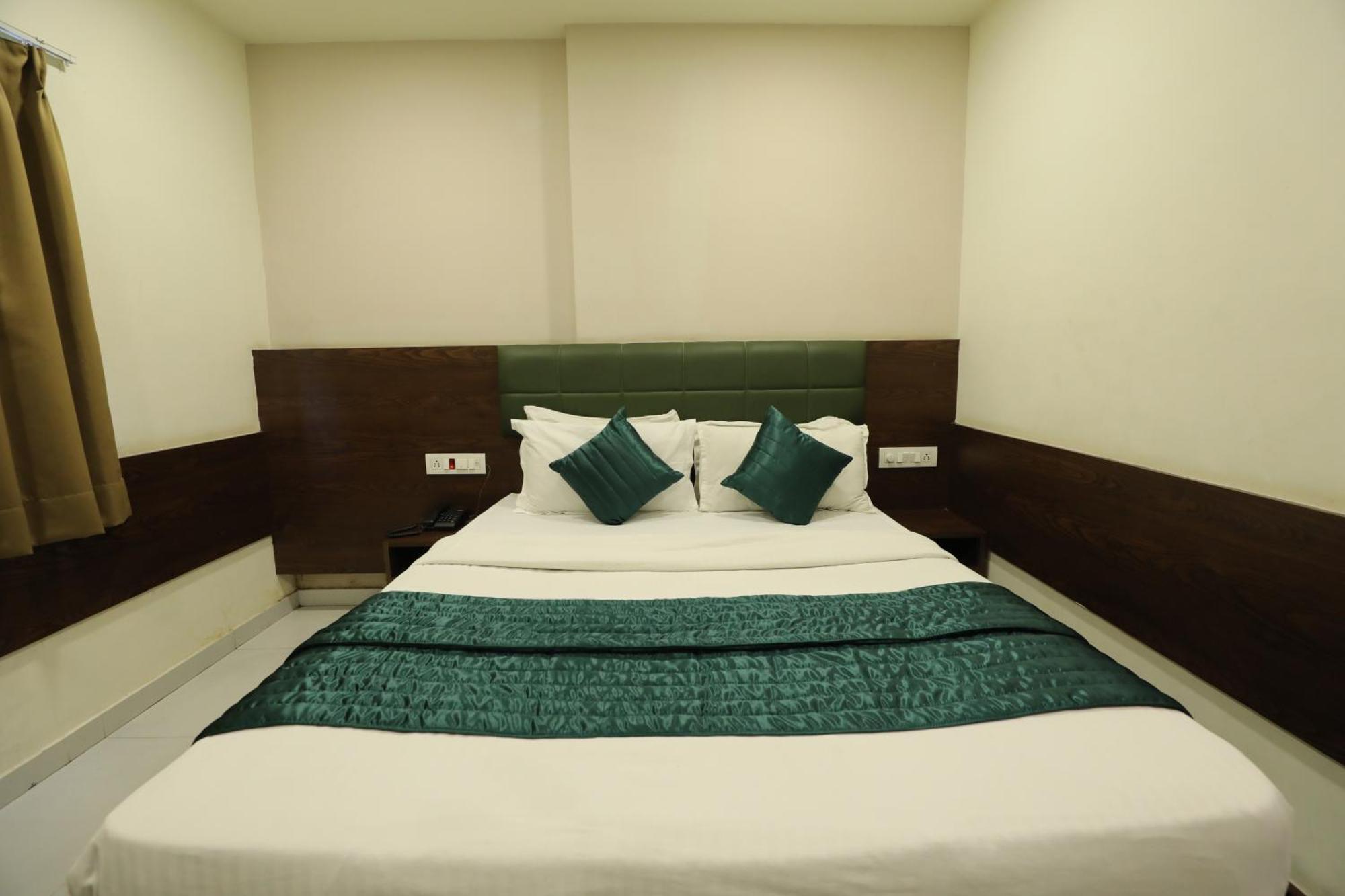 Greenotel Rooms Hazira, 수라트 외부 사진