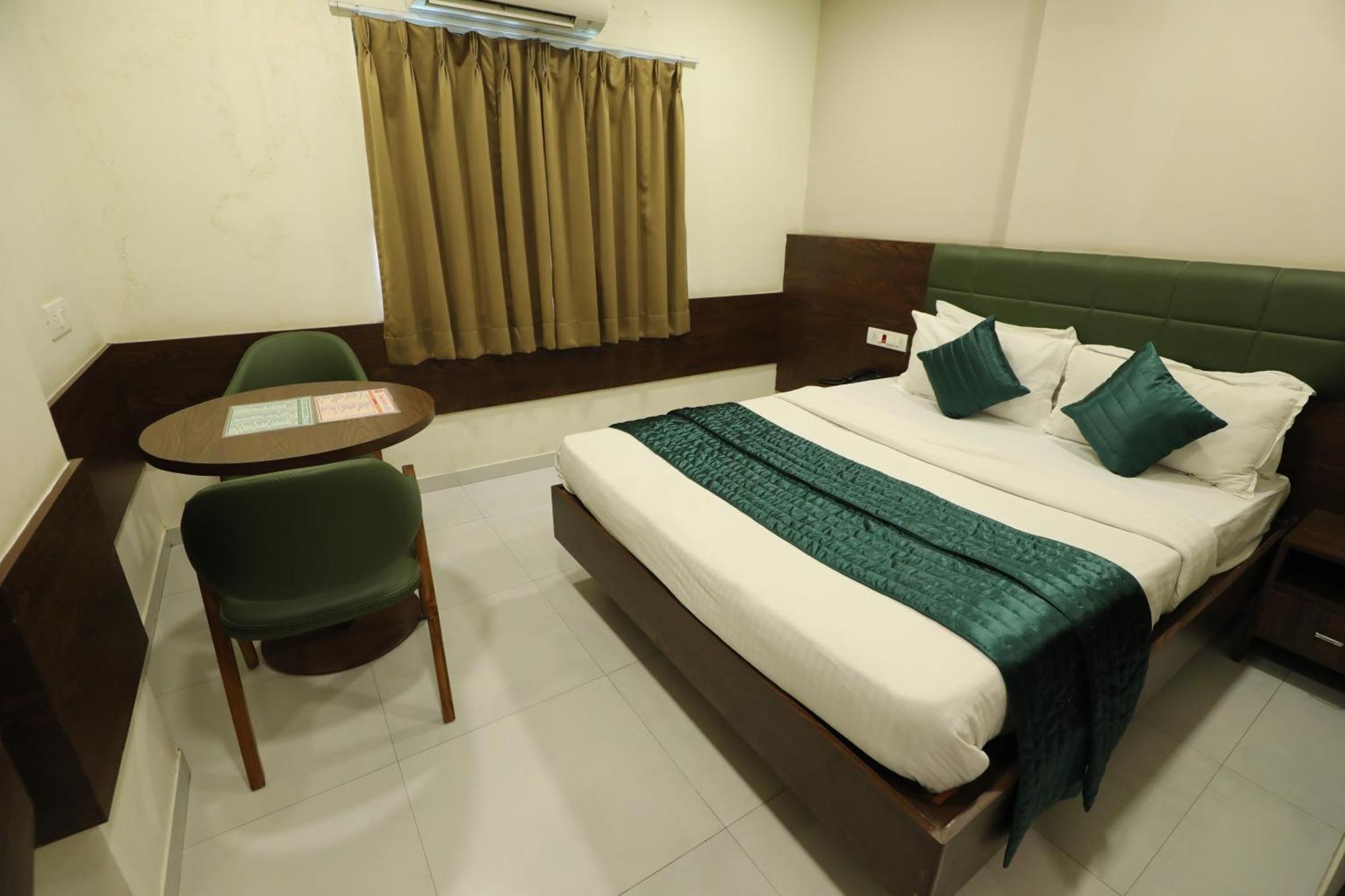 Greenotel Rooms Hazira, 수라트 외부 사진