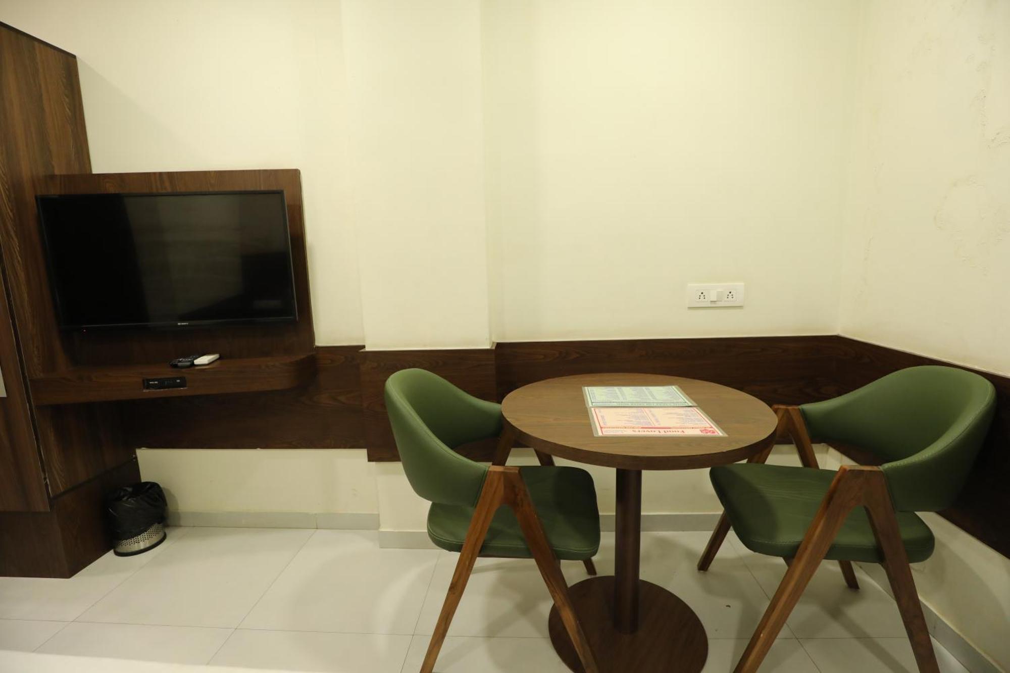 Greenotel Rooms Hazira, 수라트 외부 사진