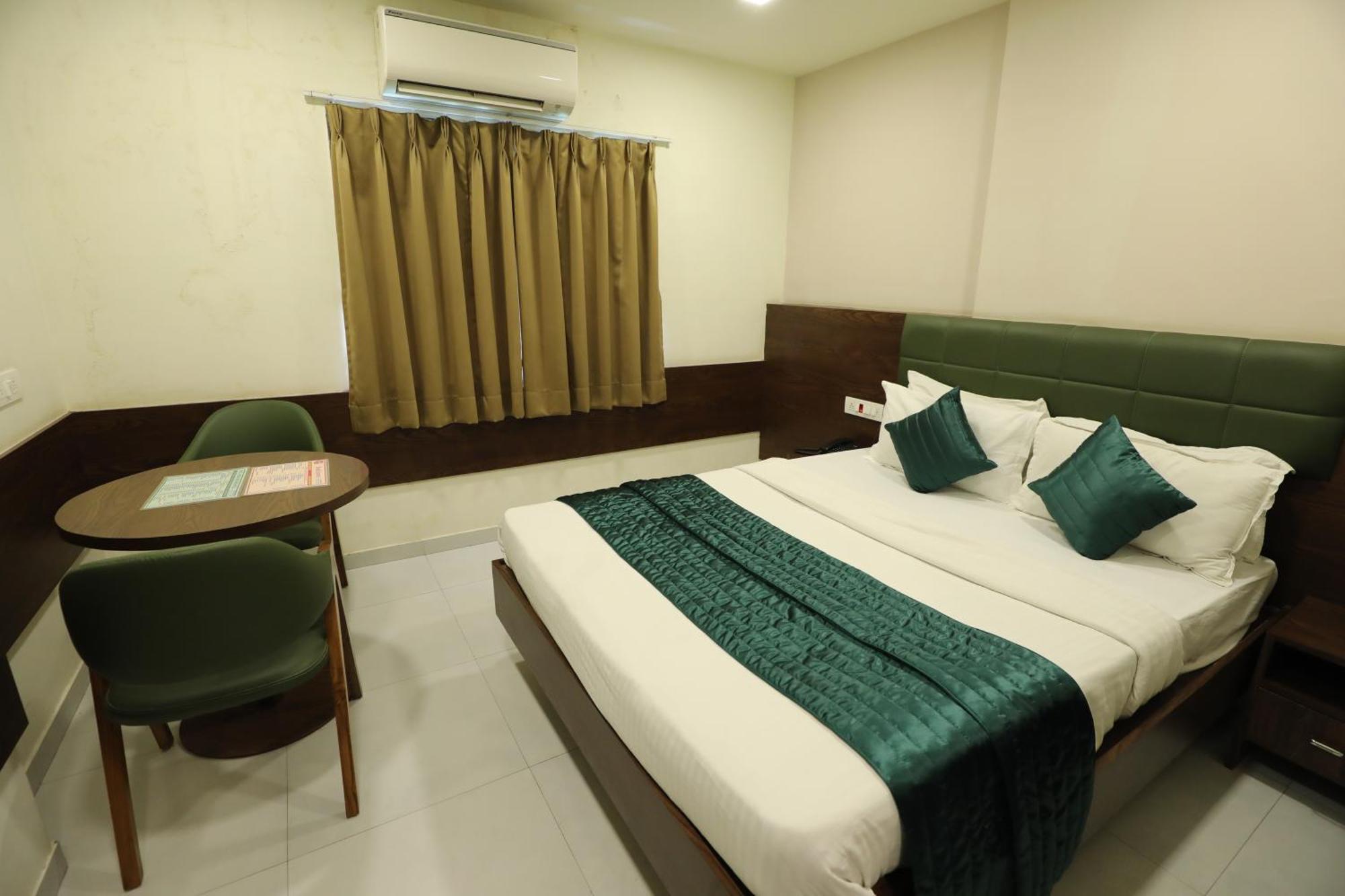 Greenotel Rooms Hazira, 수라트 외부 사진