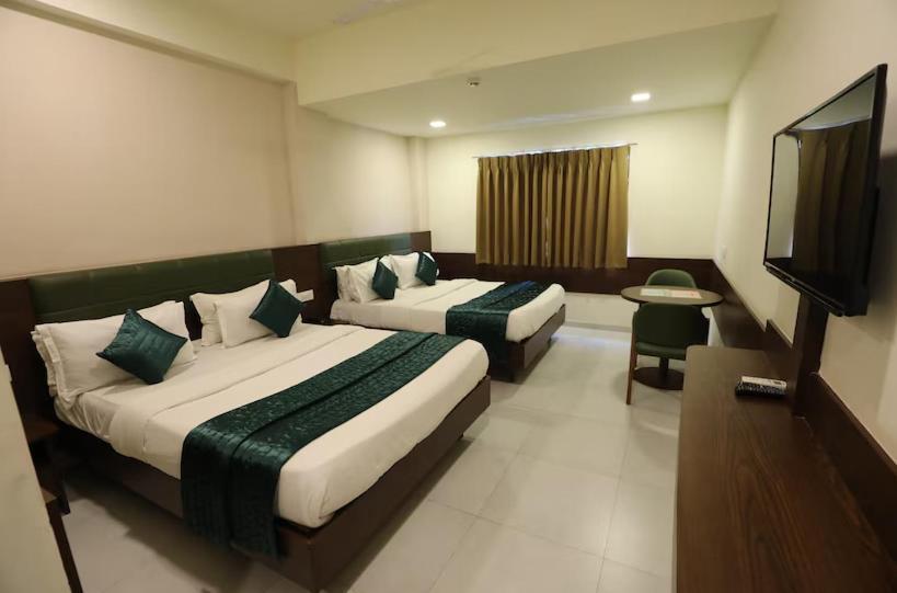 Greenotel Rooms Hazira, 수라트 외부 사진